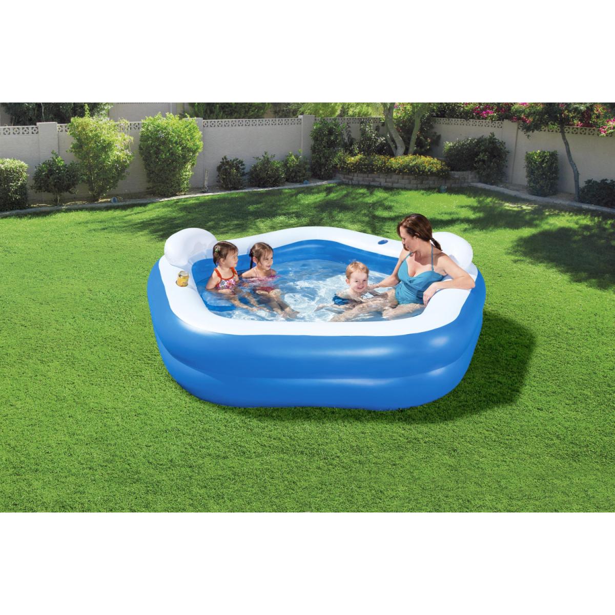 PISCINA INFLABLE FAMILIAR 7'X6.8'X27"