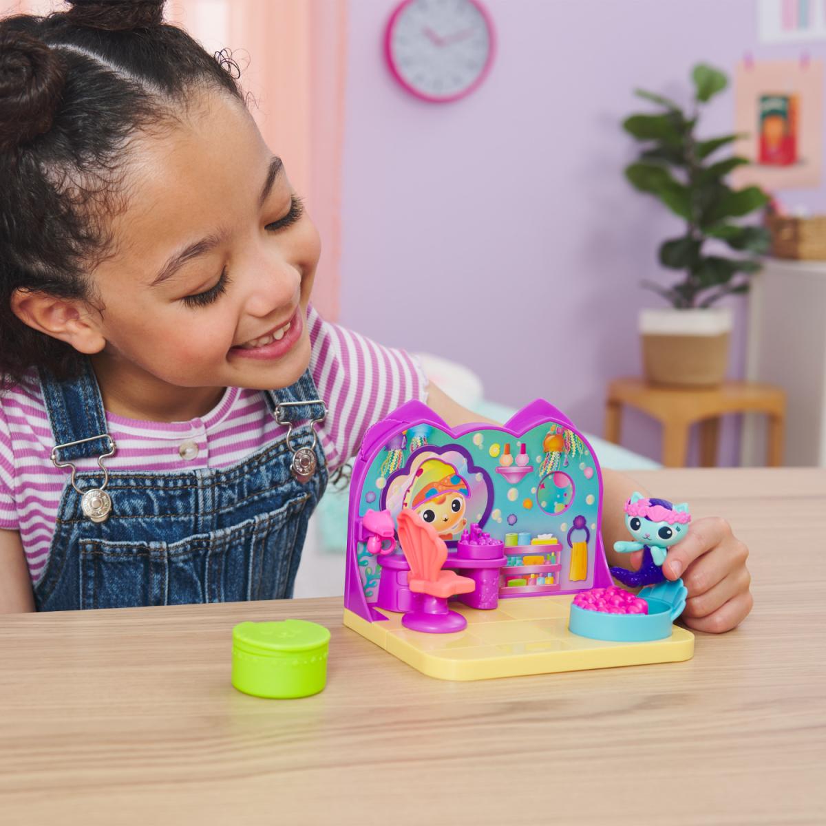 GABBY'S DOLLHOUSE SET CUARTO DE JUEGO SU