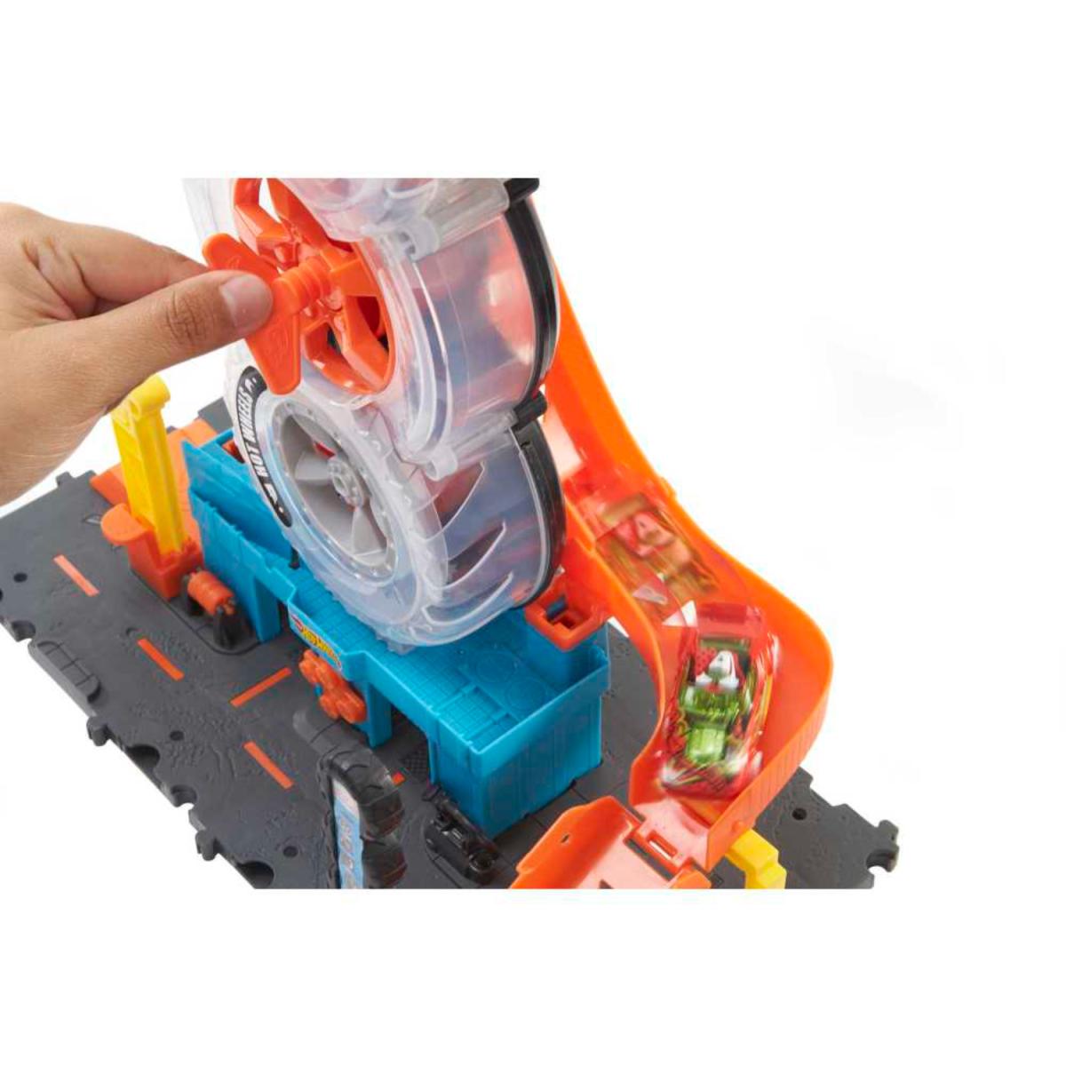 HOTWHEELS CITY SUPER TWIST LLANTERA